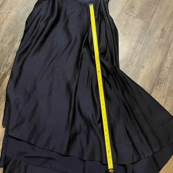 🫐 Gorgeous Gown from Revolve! - Picture 8 of 12